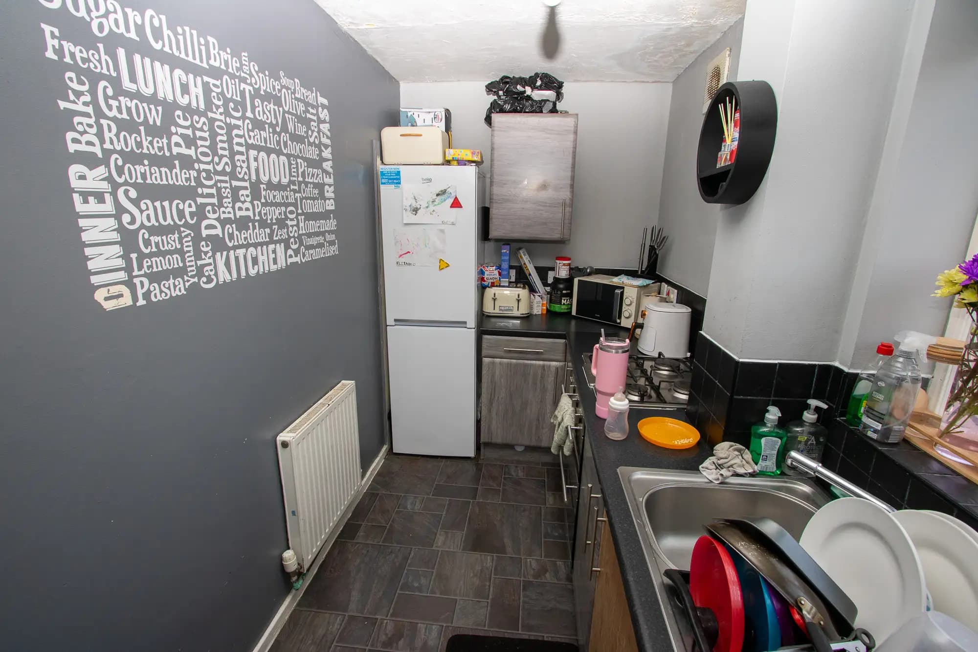 property photo 7 of 15