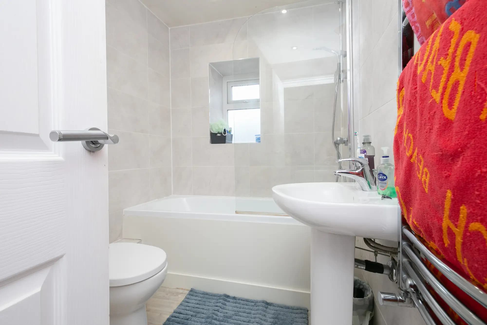 property photo 8 of 15