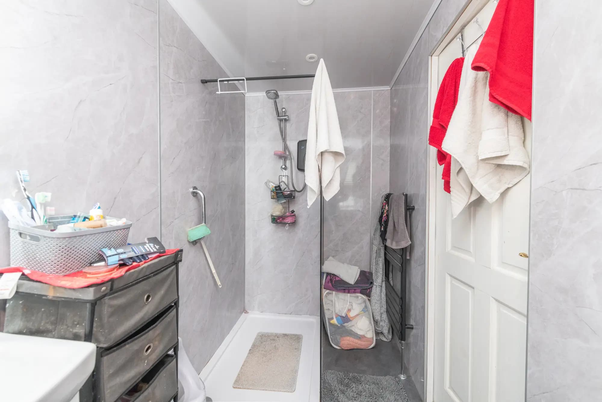 property photo 8 of 15