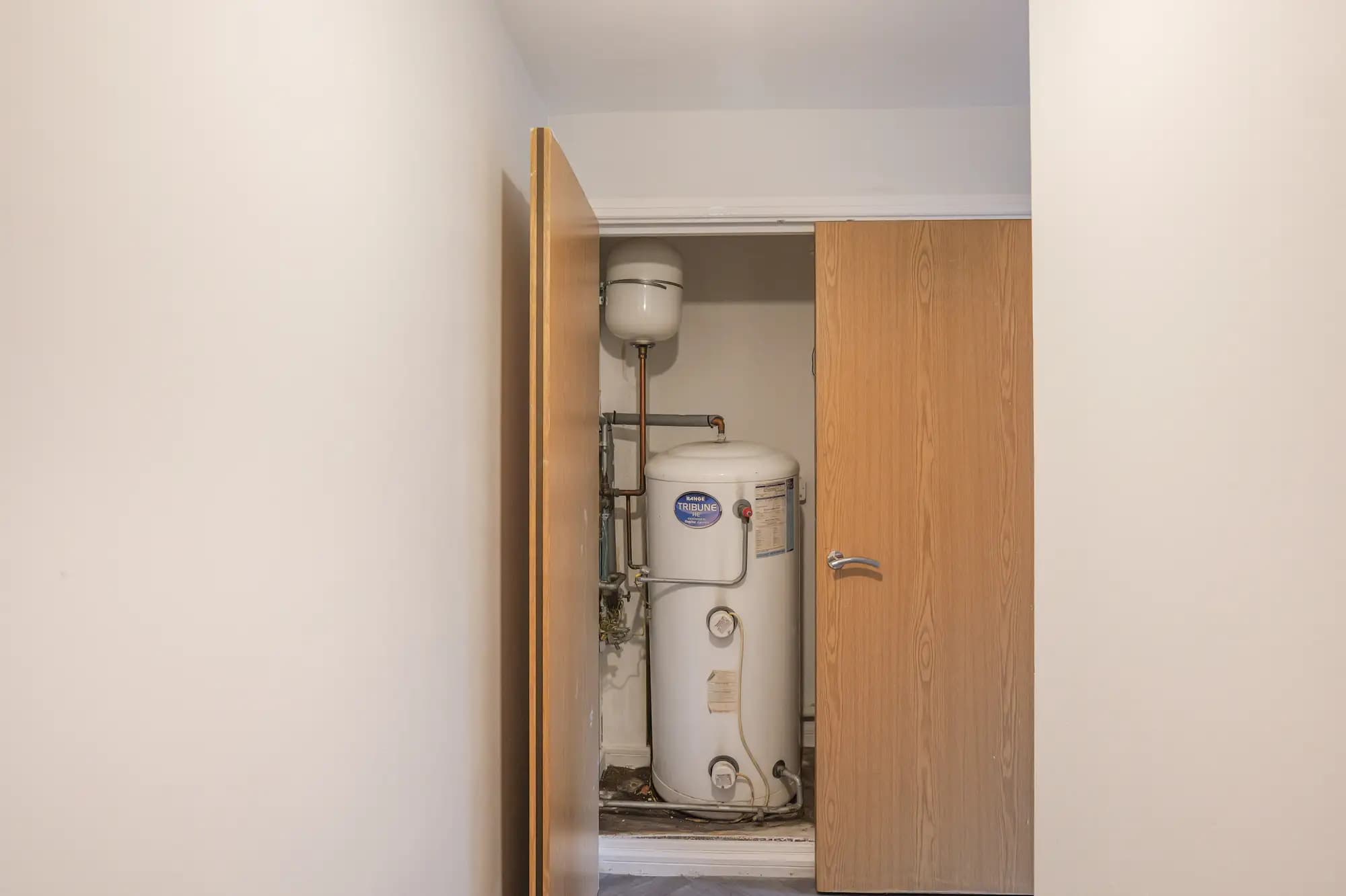 property photo 15 of 24