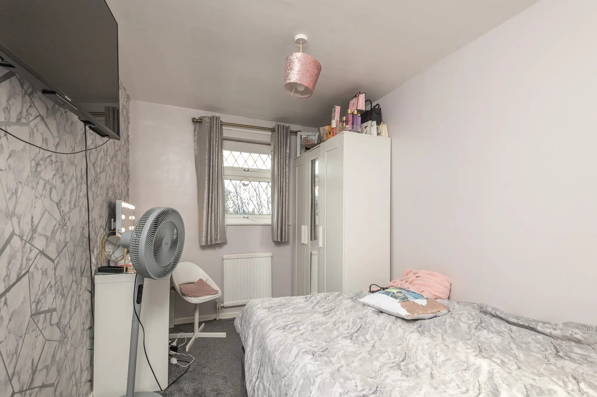 property photo 10 of 19