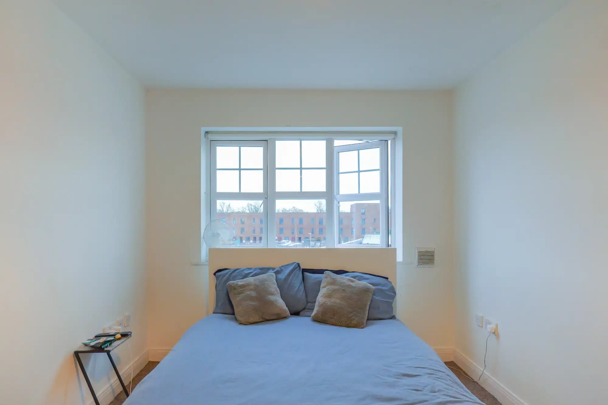 property photo 8 of 23