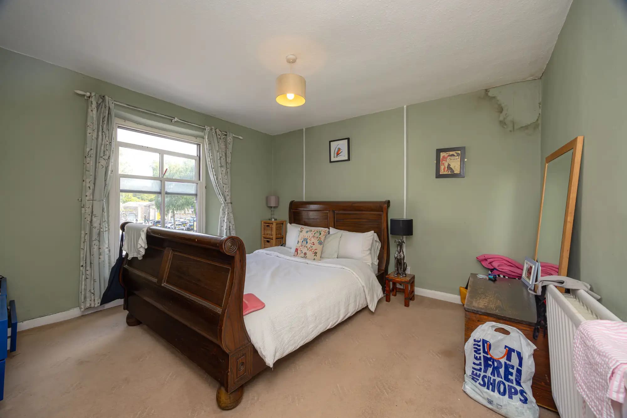 property photo 11 of 26