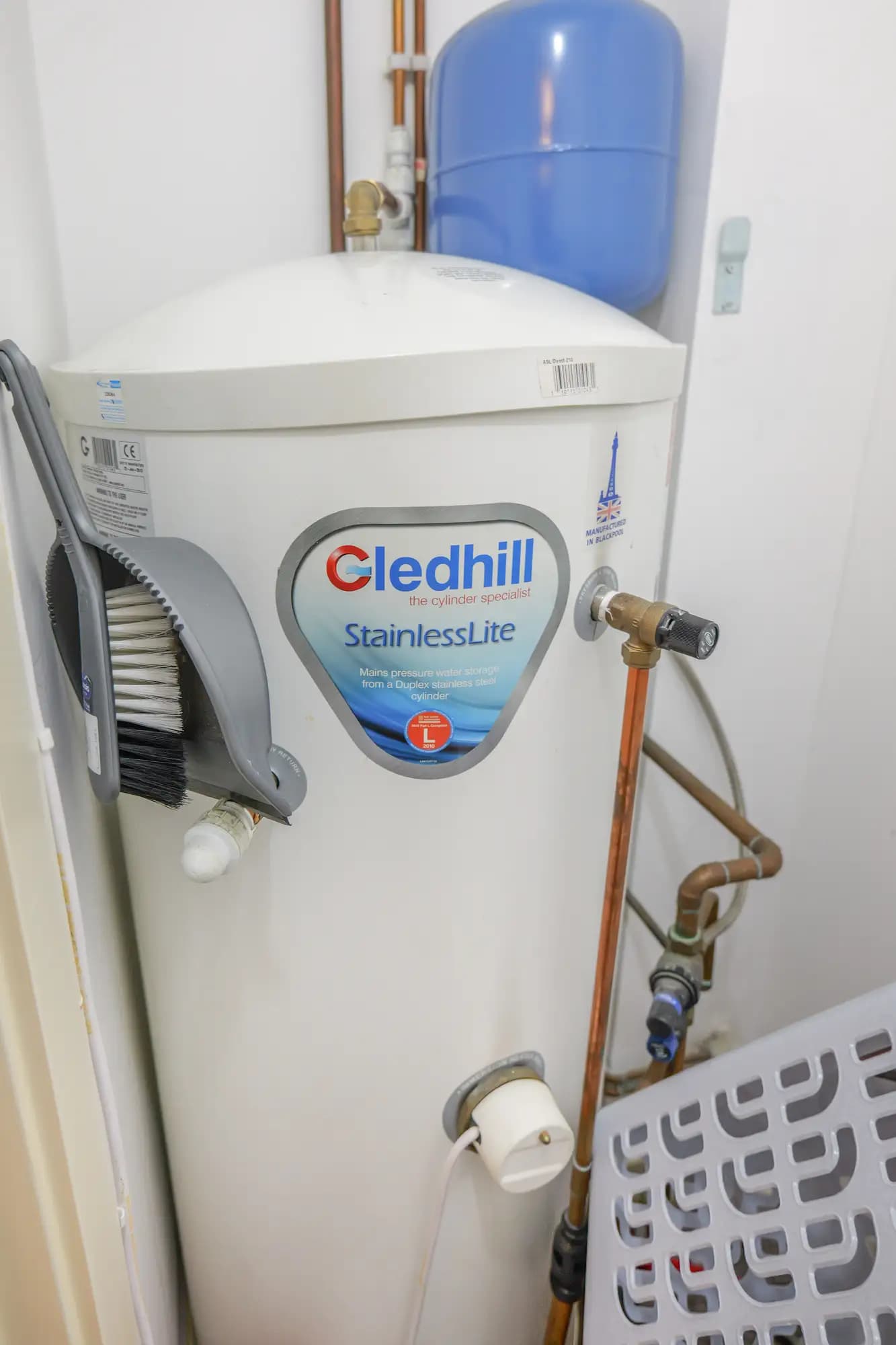 property photo 22 of 35