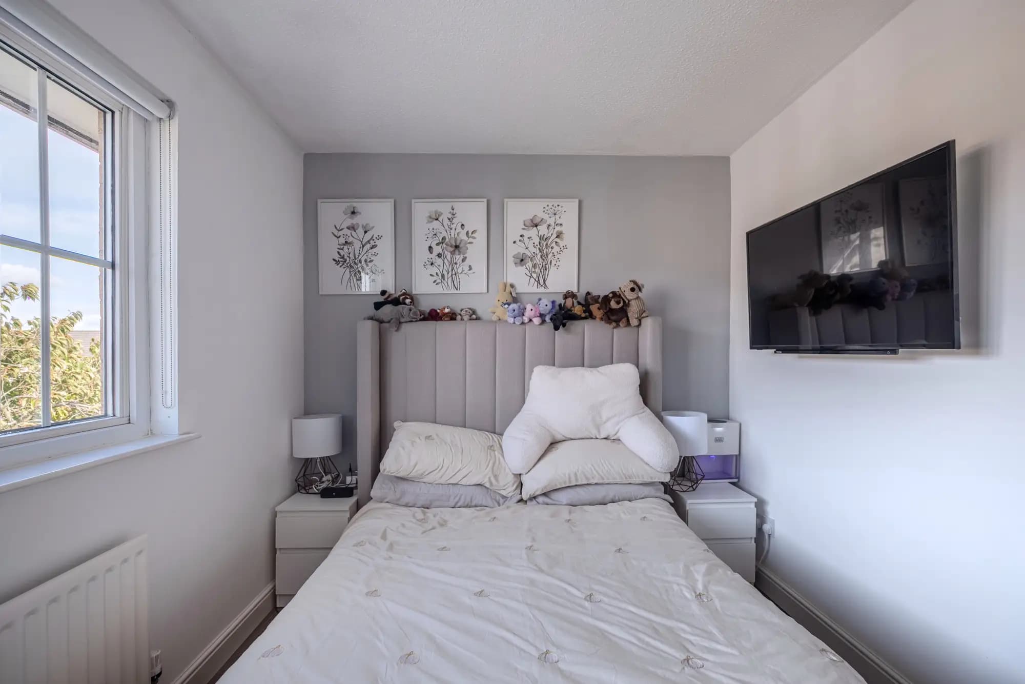 property photo 18 of 28