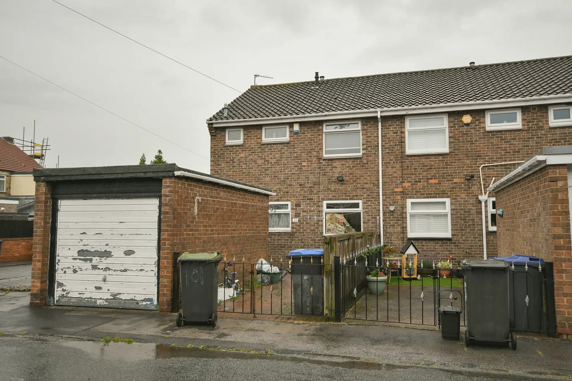 property photo 15 of 16