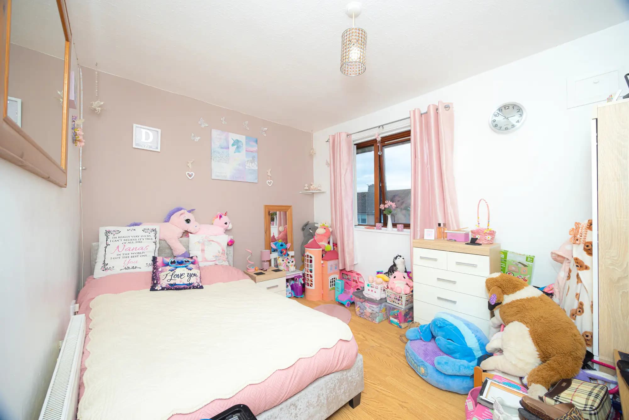 property photo 8 of 14
