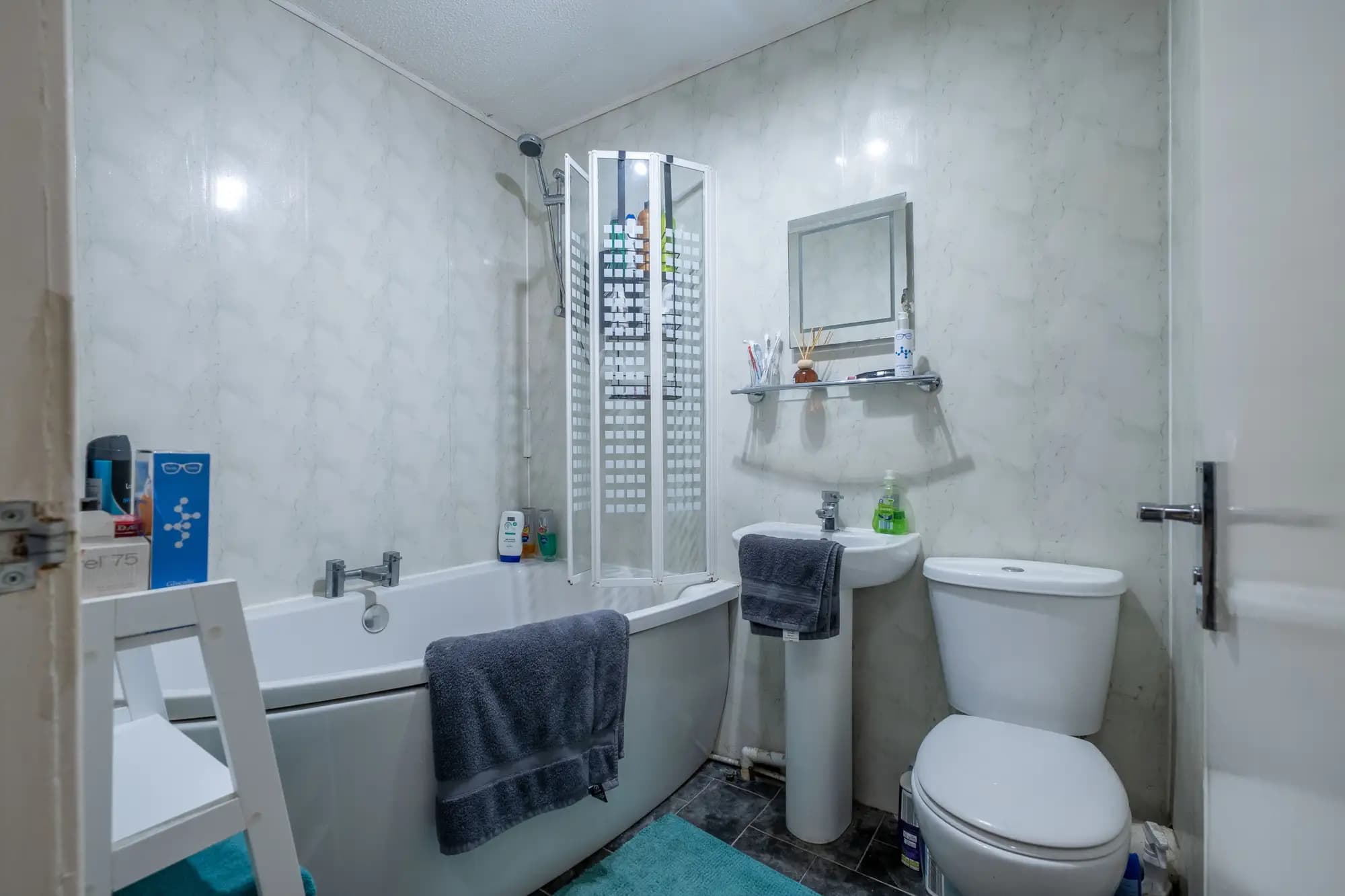 property photo 10 of 27