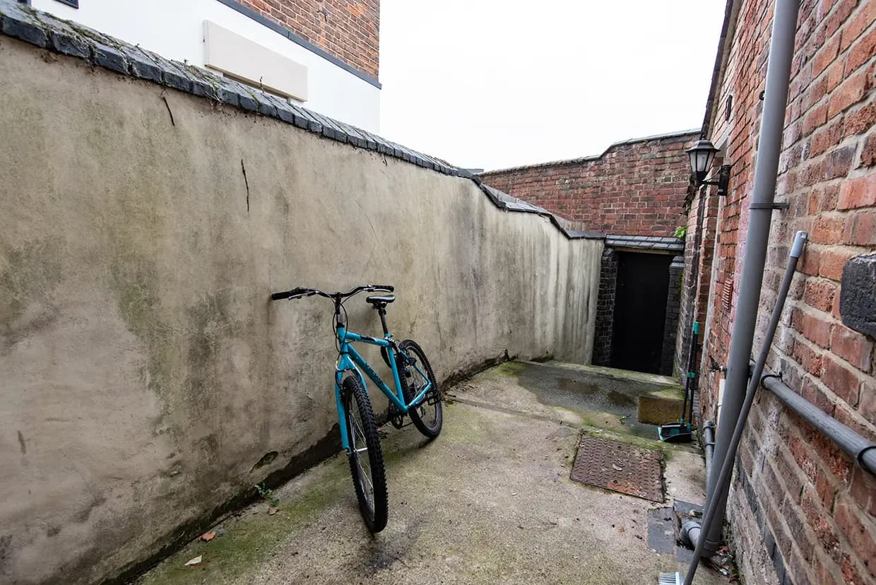 property photo 38 of 40