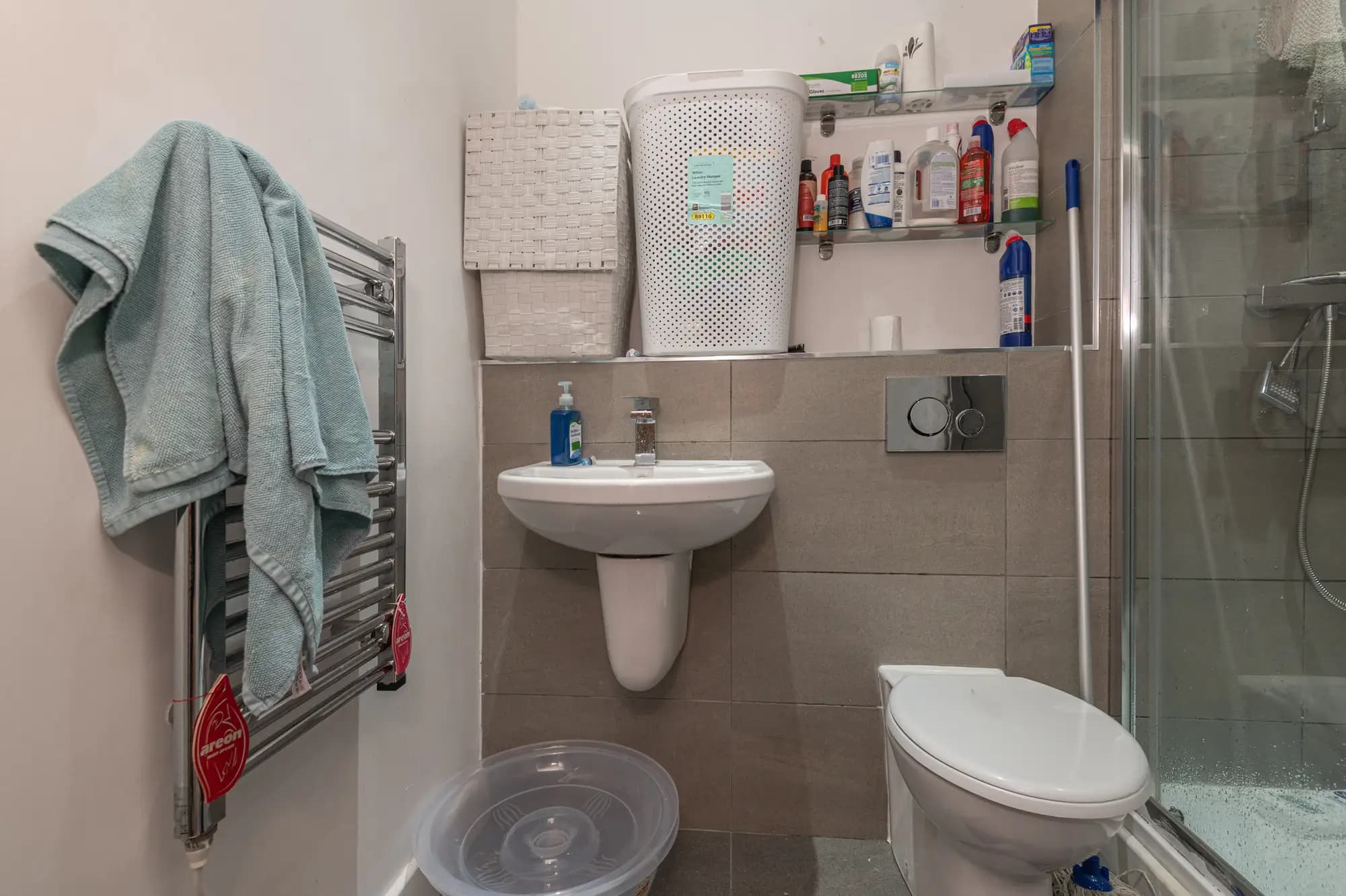 property photo 9 of 19