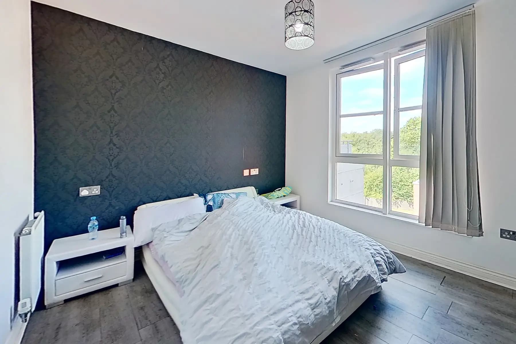 property photo 11 of 15