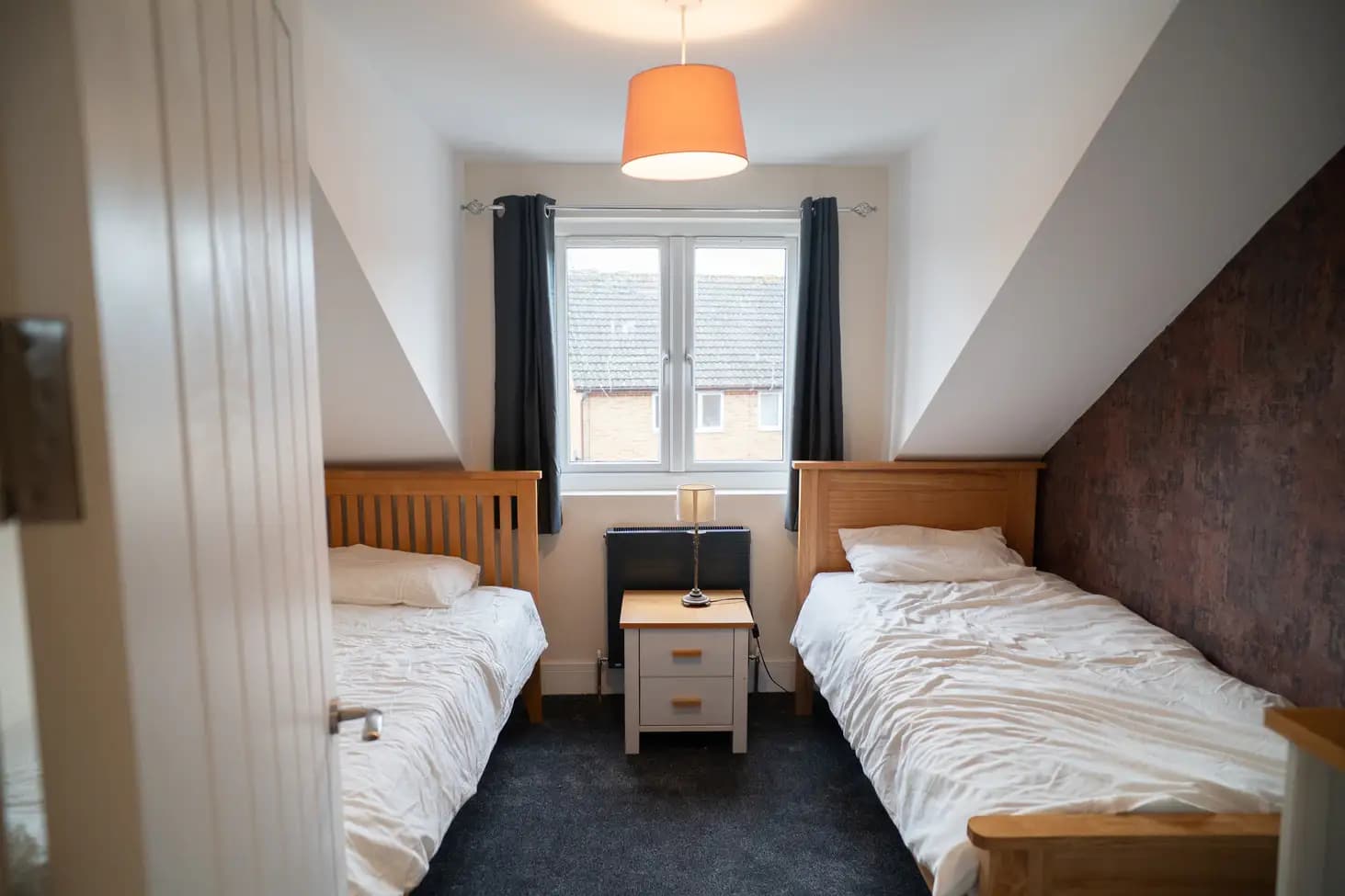 property photo 11 of 18