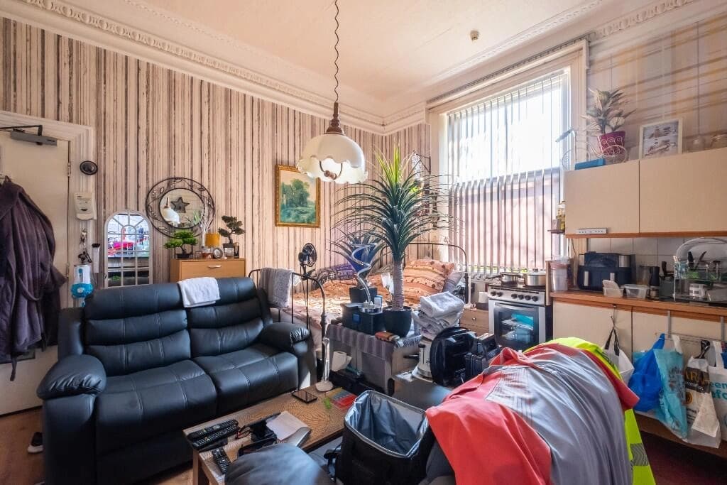 property photo 31 of 40