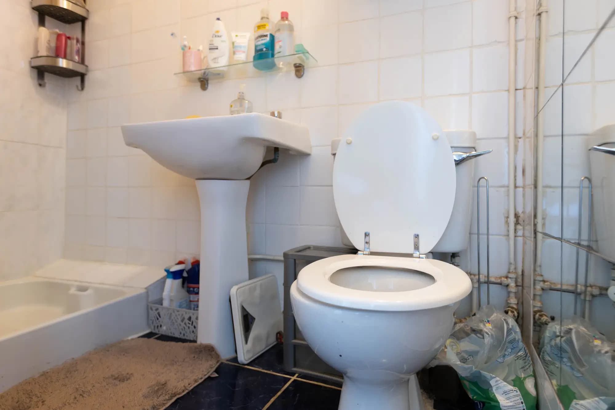 property photo 8 of 16