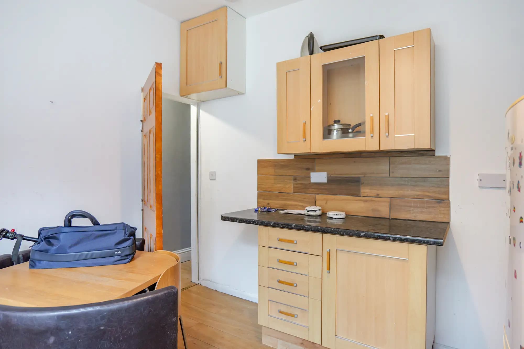 property photo 21 of 39