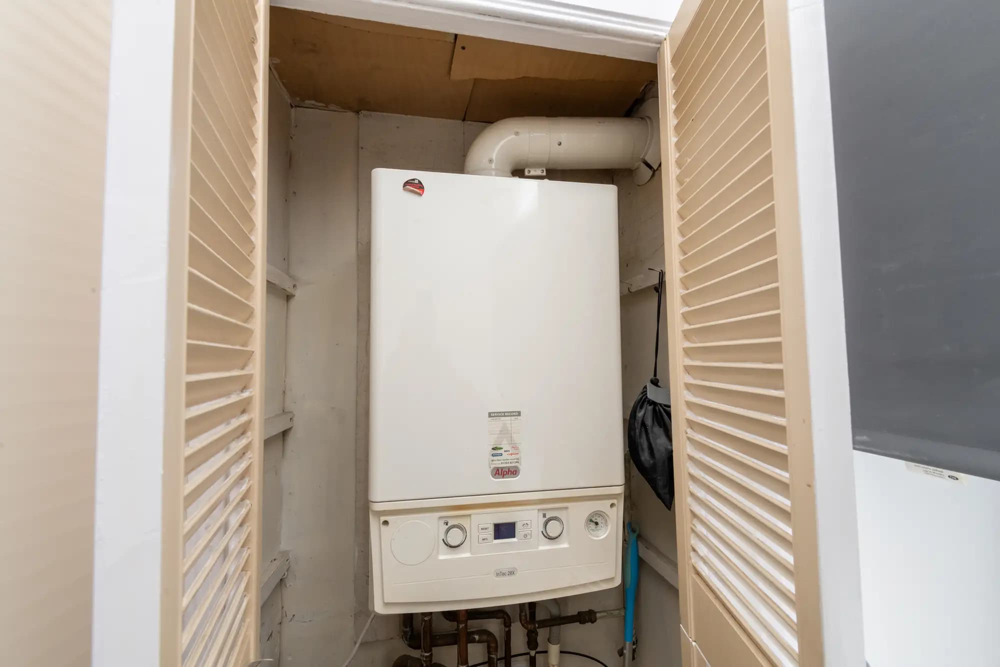 property photo 16 of 20