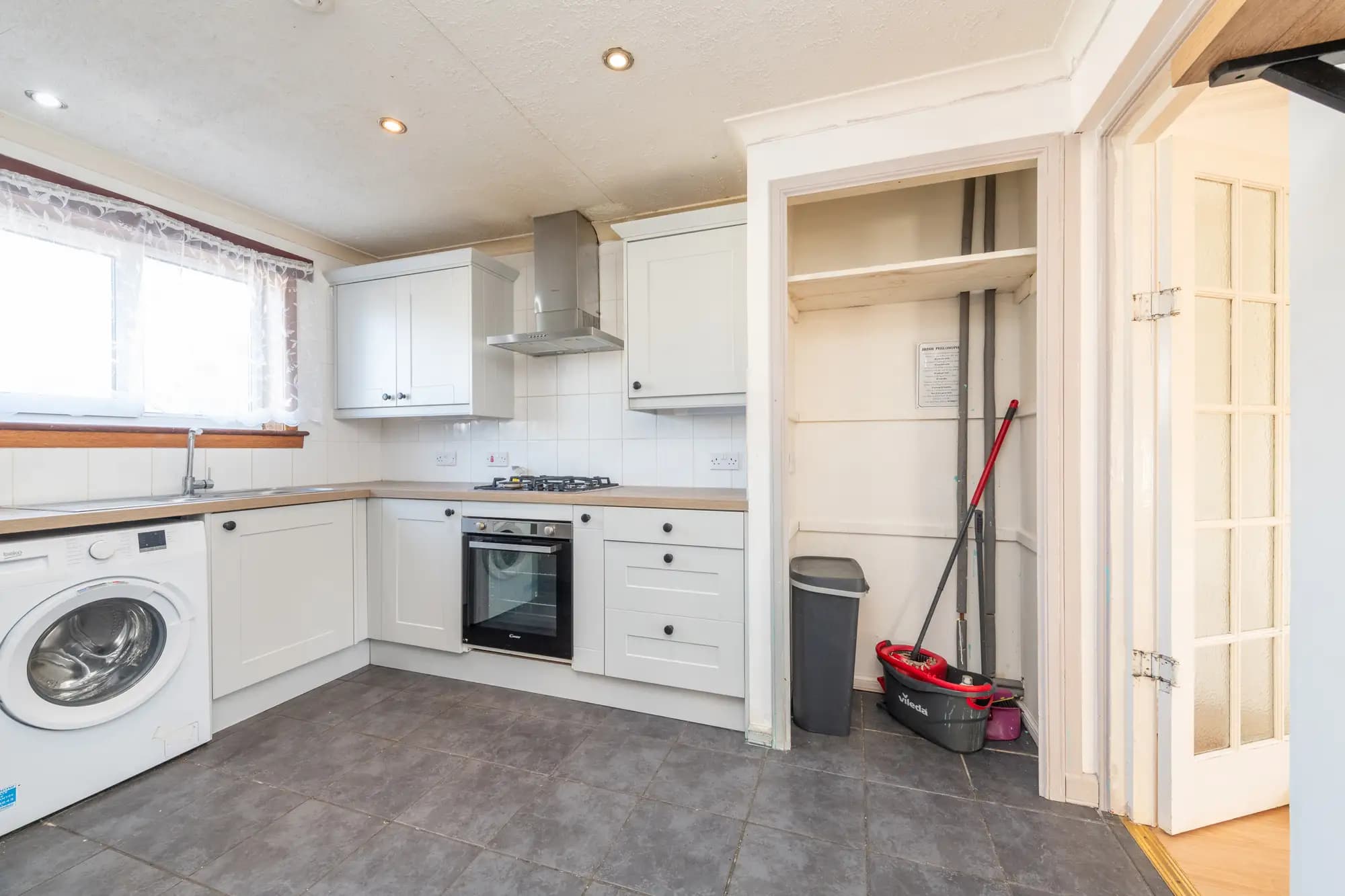 property photo 6 of 30