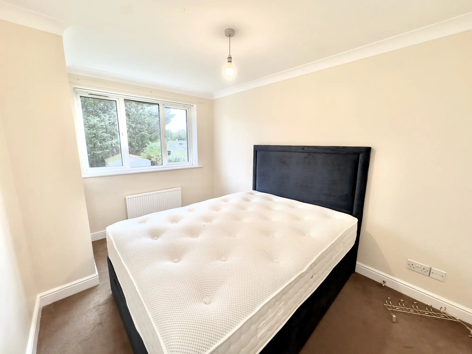 property photo 10 of 25