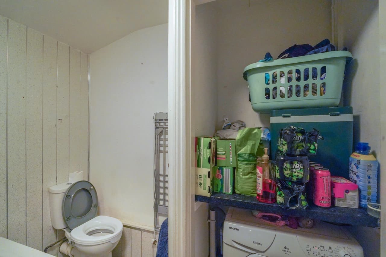 property photo 10 of 24