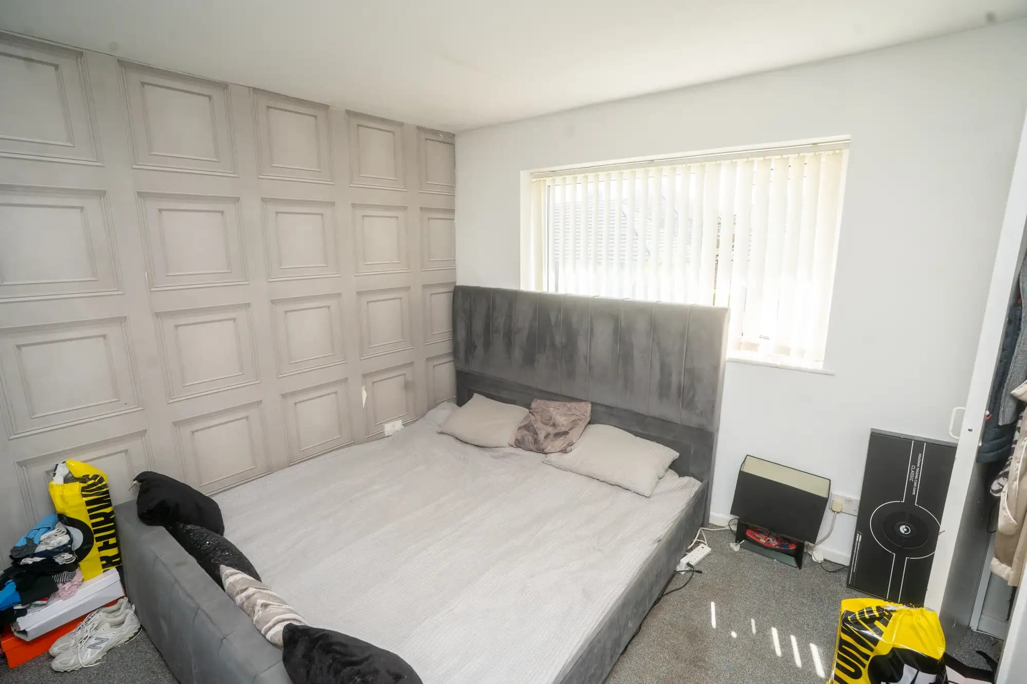 property photo 11 of 17