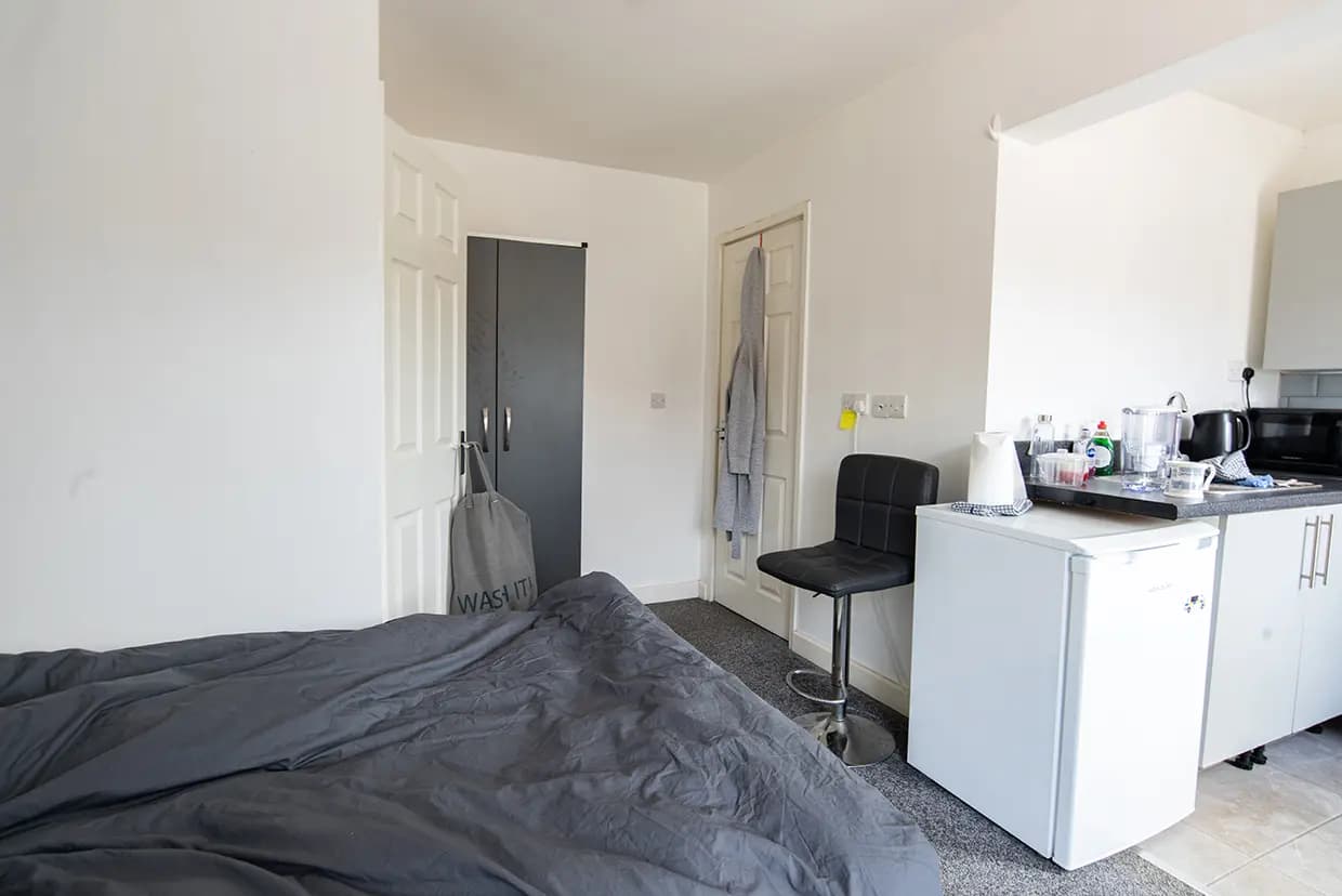 property photo 22 of 37