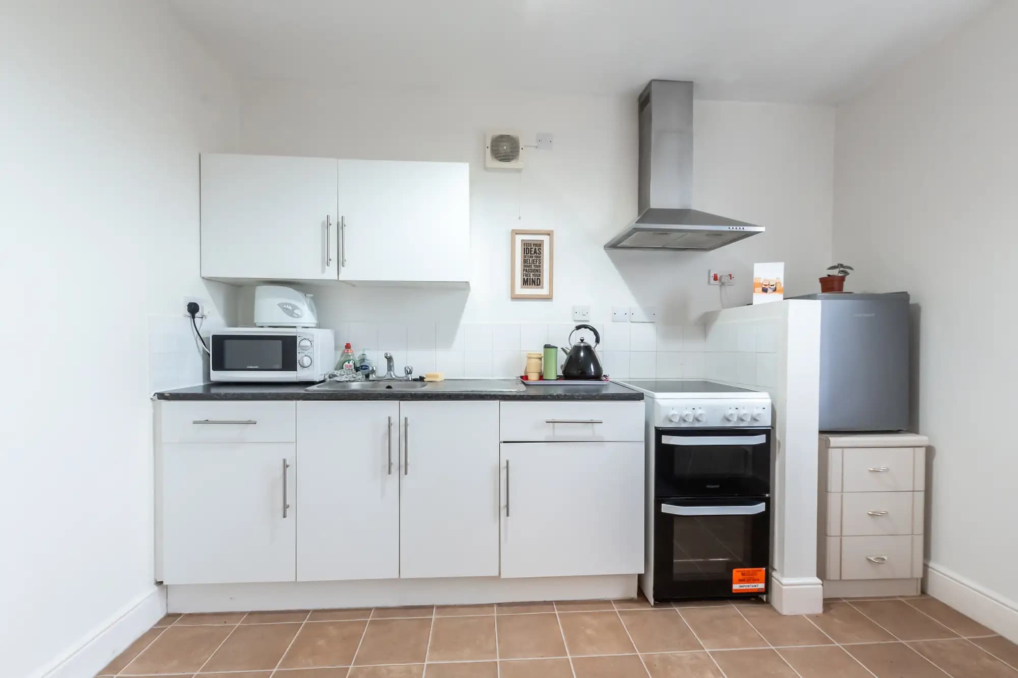 property photo 6 of 29