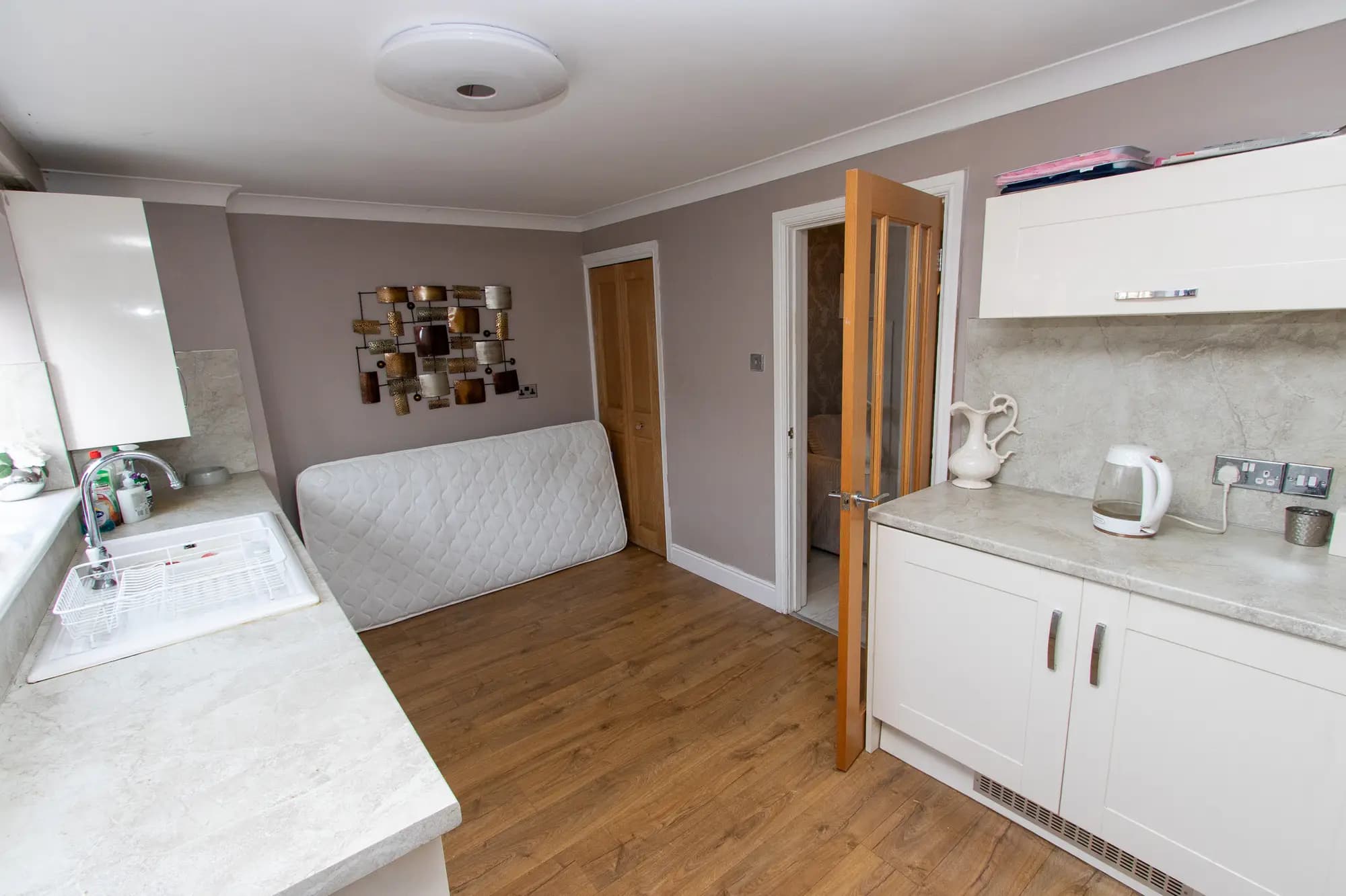 property photo 7 of 16