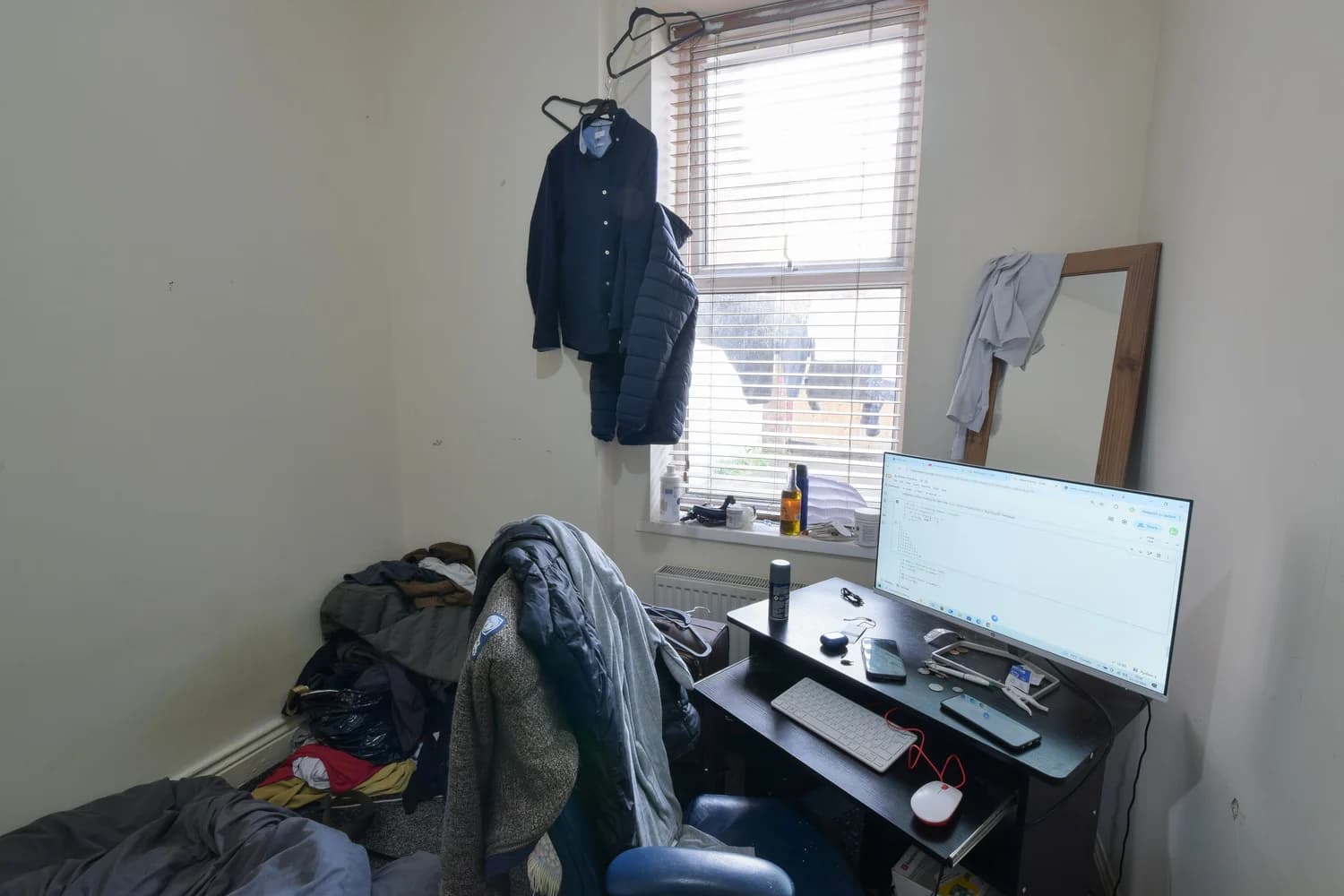 property photo 7 of 10