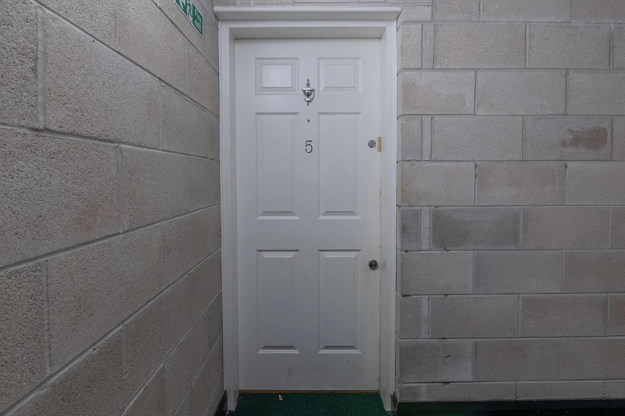 property photo 17 of 22