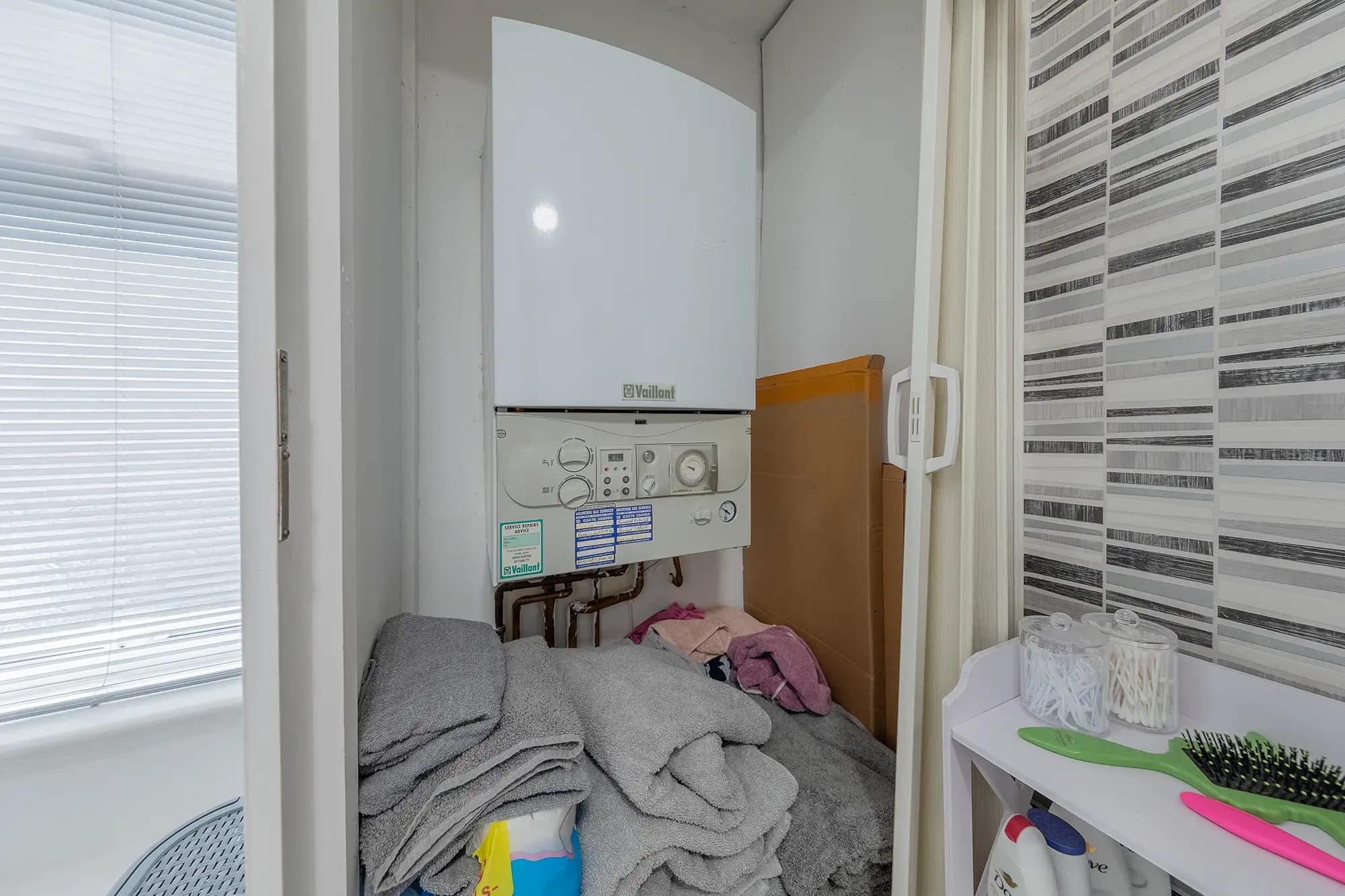 property photo 13 of 17