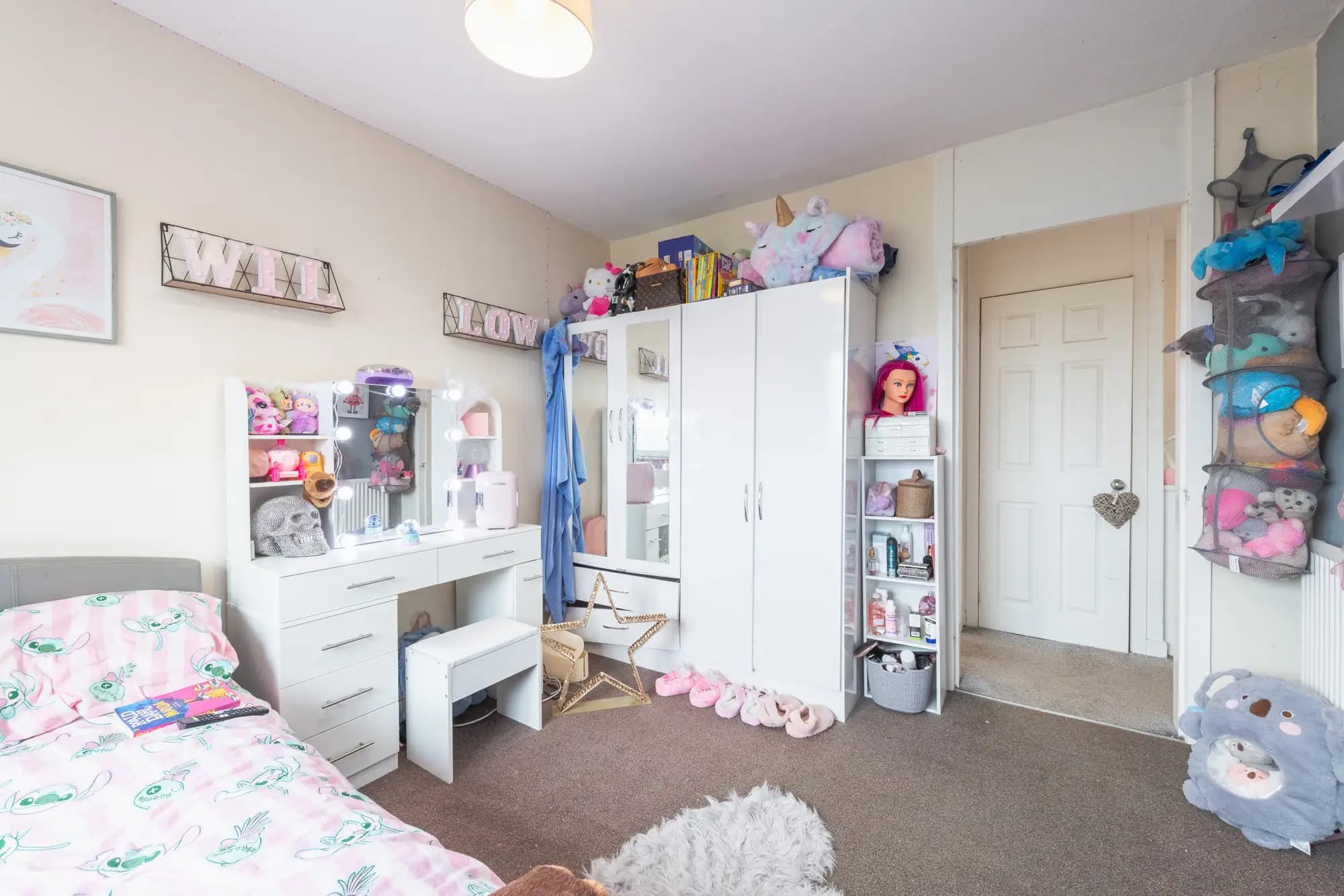 property photo 13 of 29