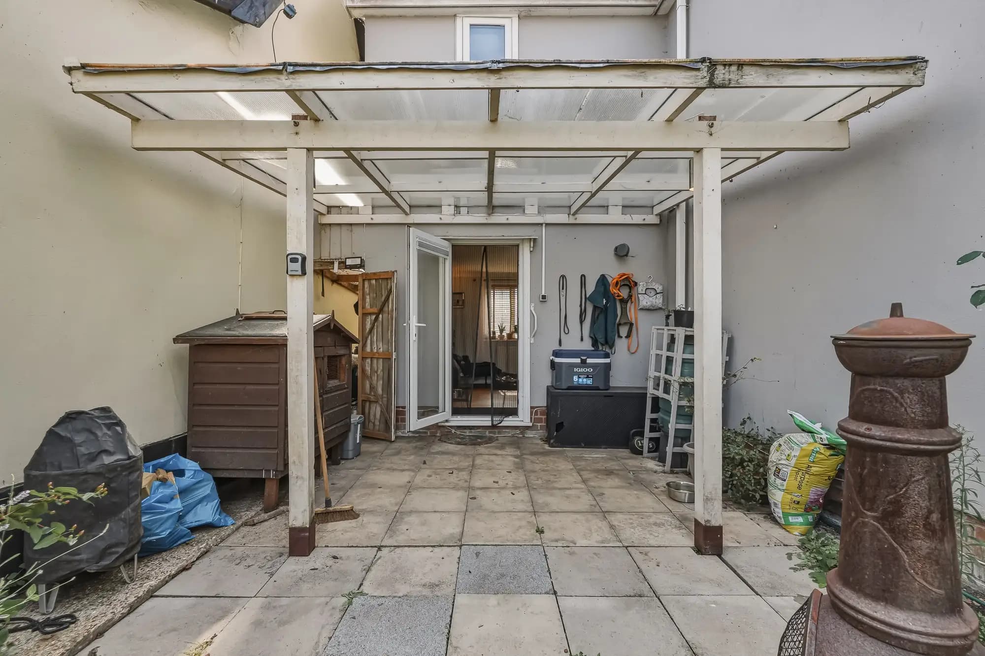 property photo 18 of 25