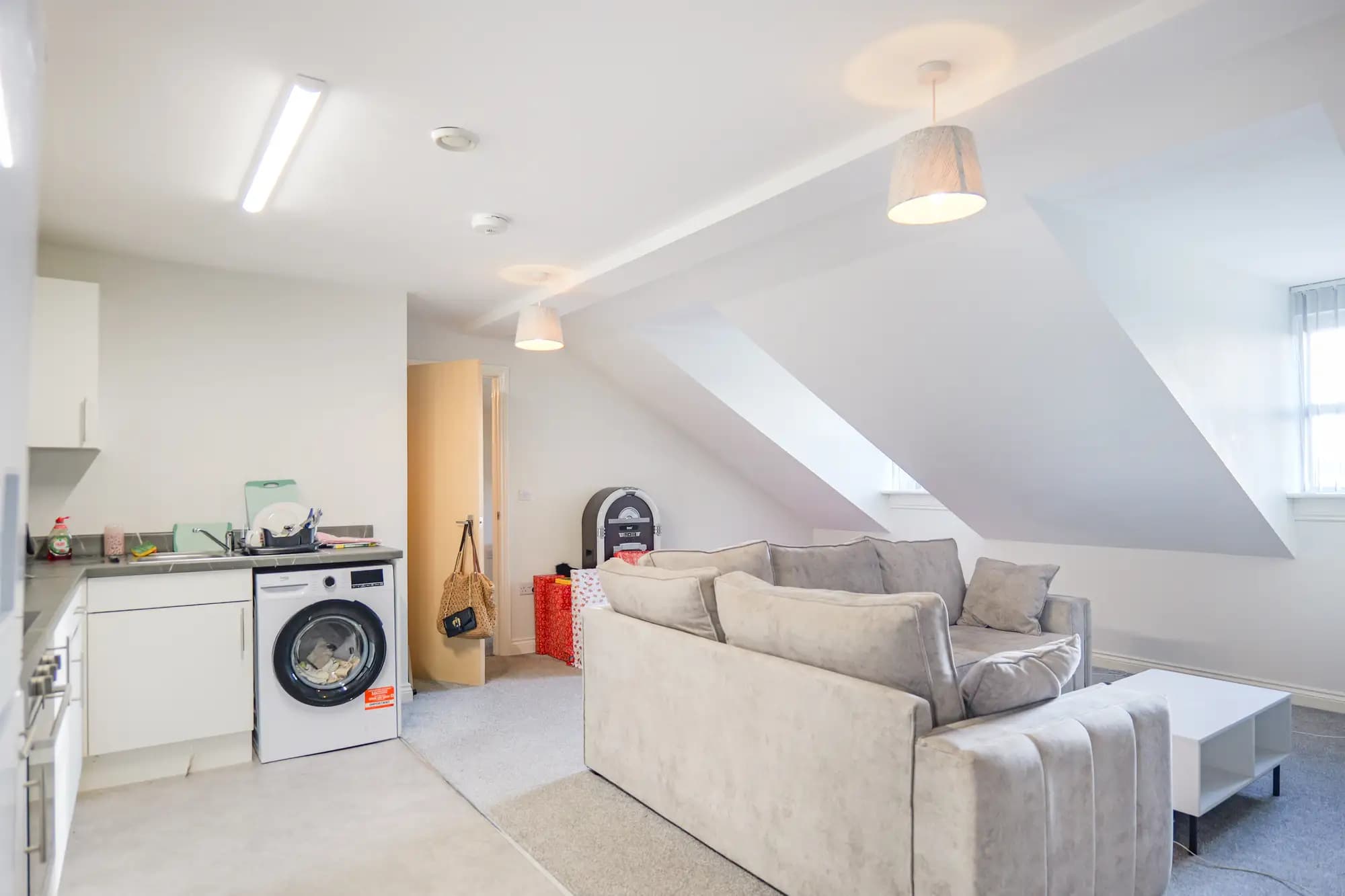 property photo 4 of 27