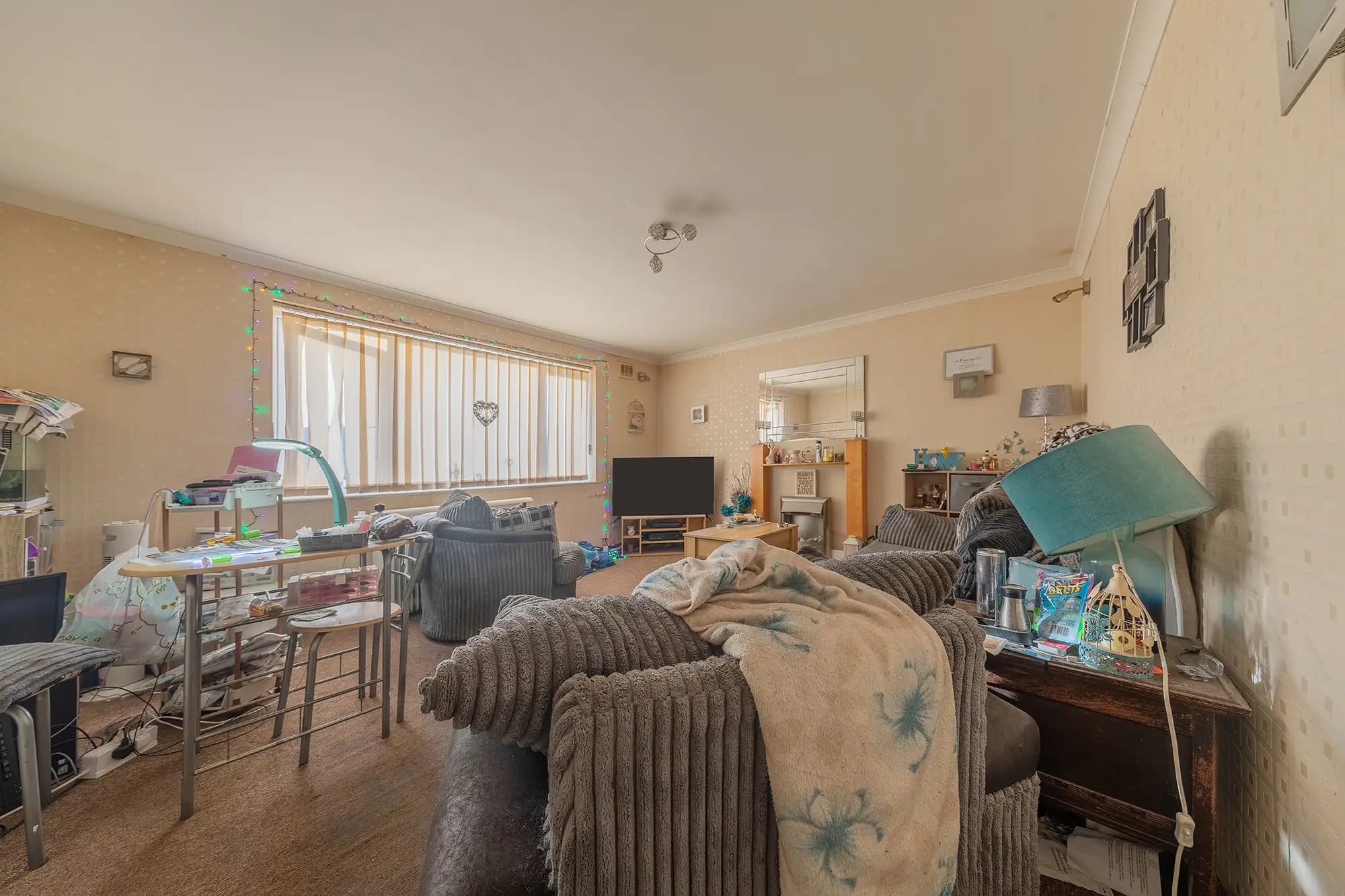 property photo 4 of 16