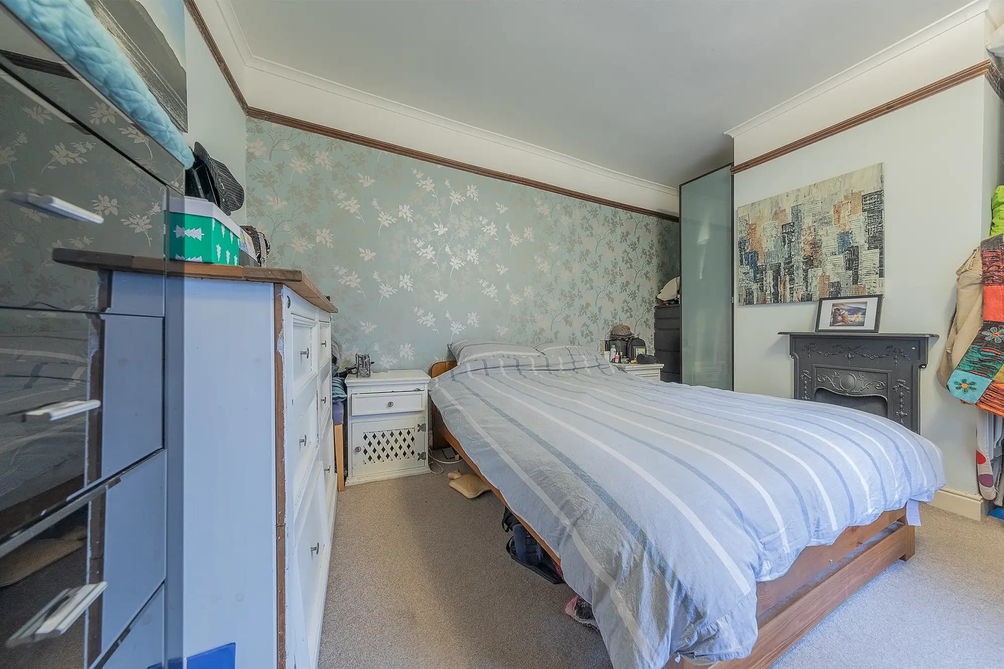 property photo 10 of 16