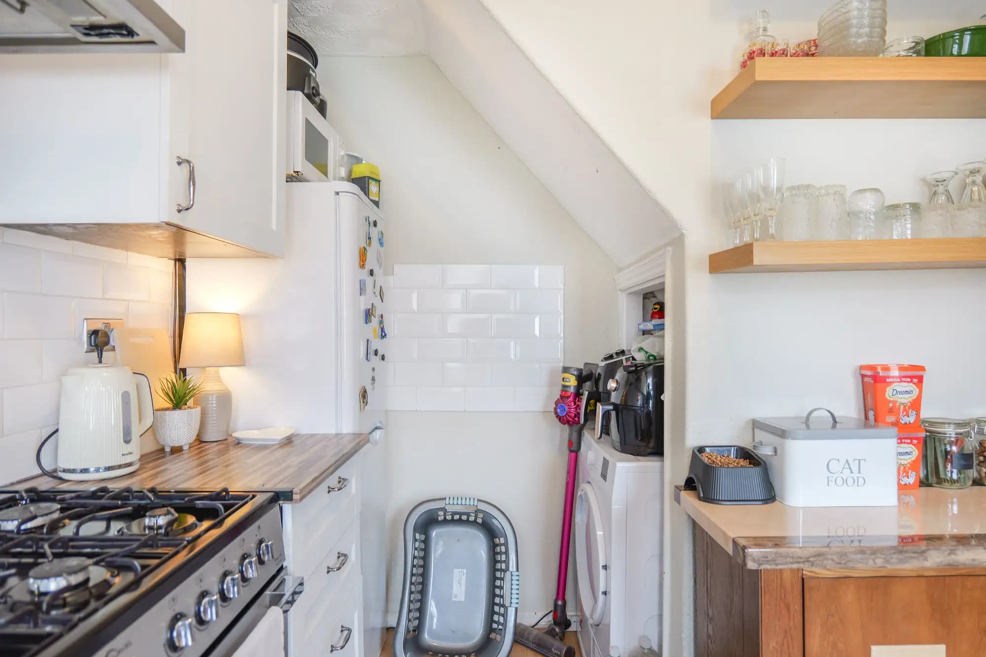 property photo 4 of 20