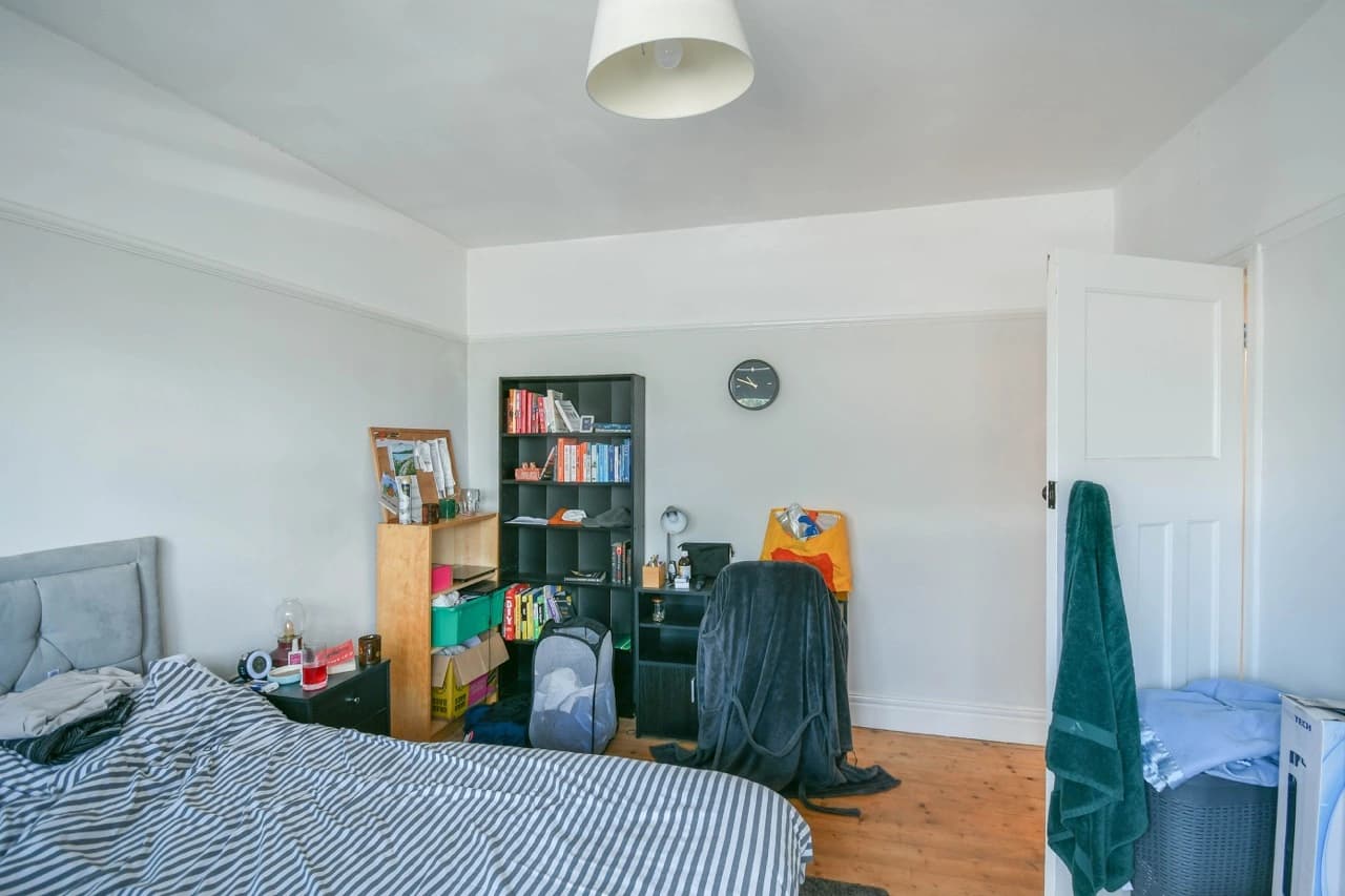 property photo 11 of 20