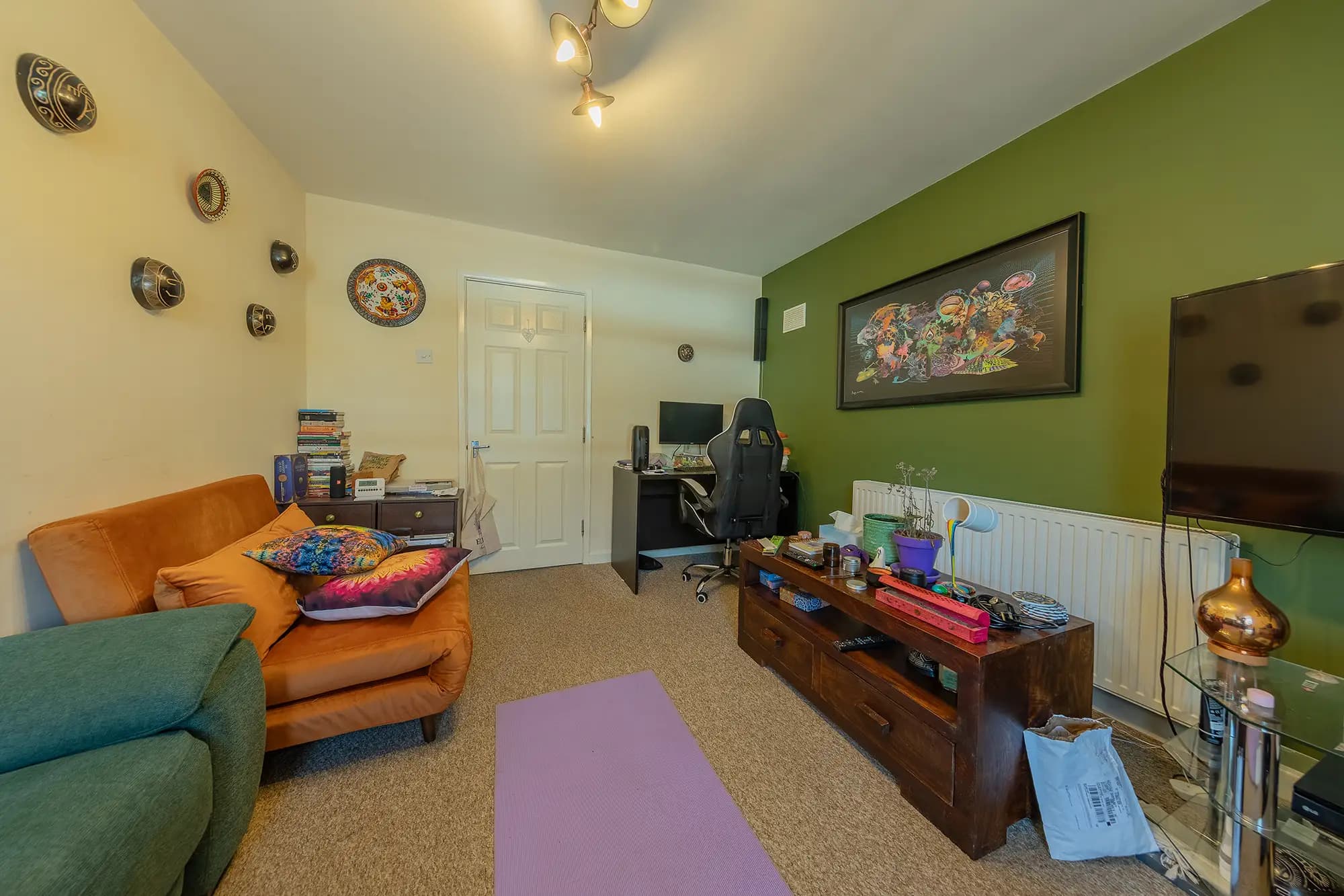 property photo 9 of 33