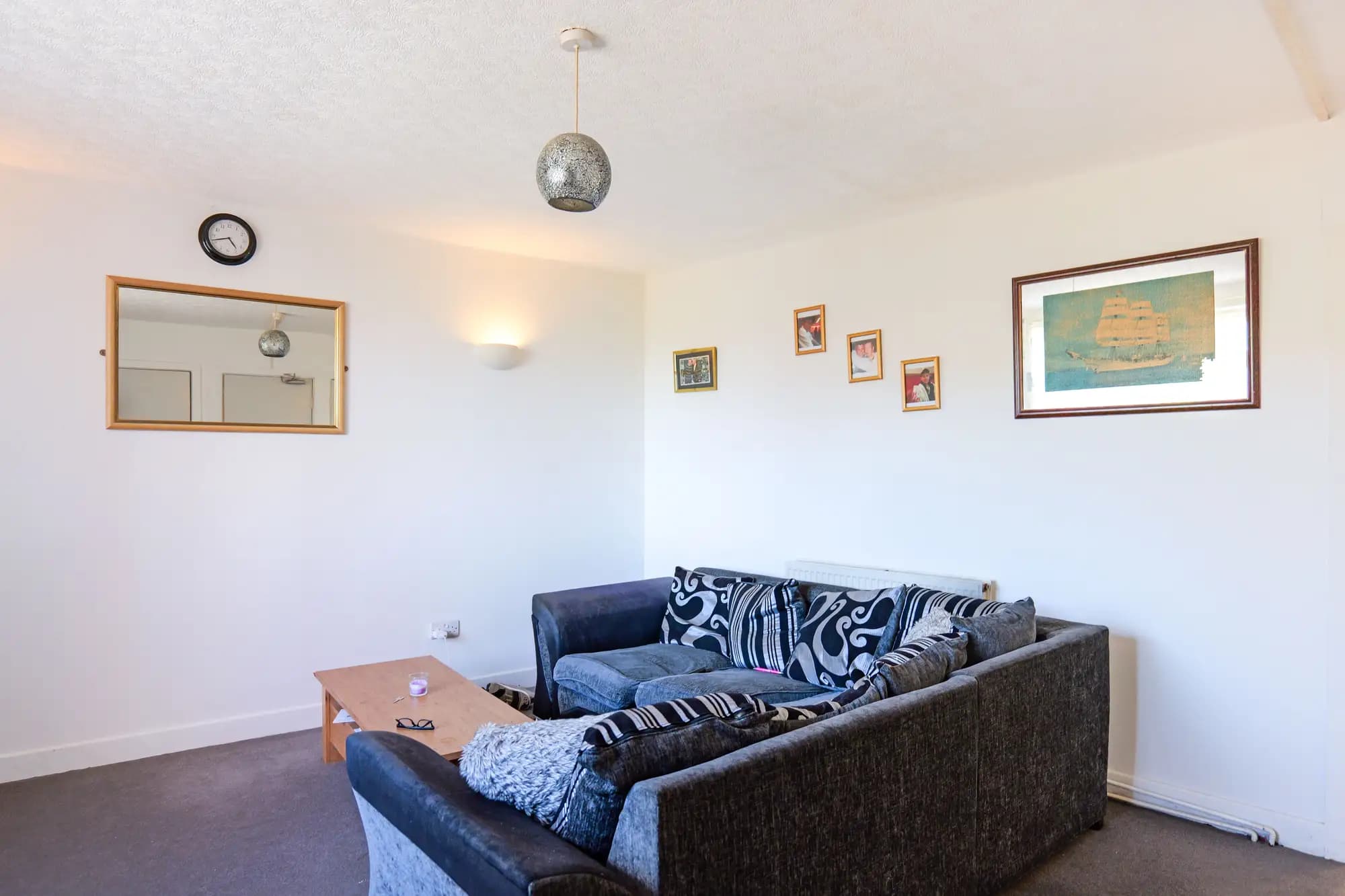 property photo 4 of 54