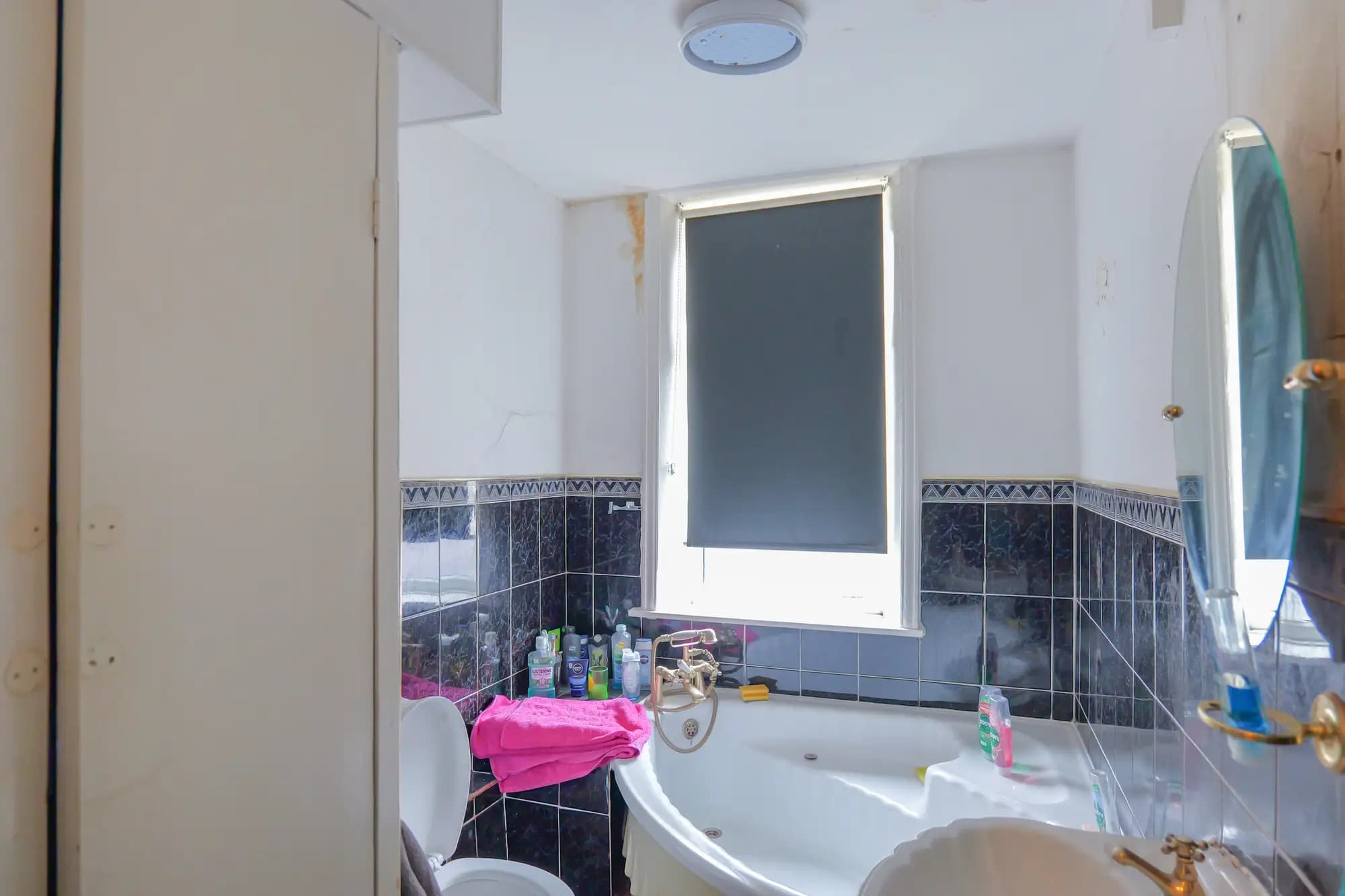 property photo 8 of 20