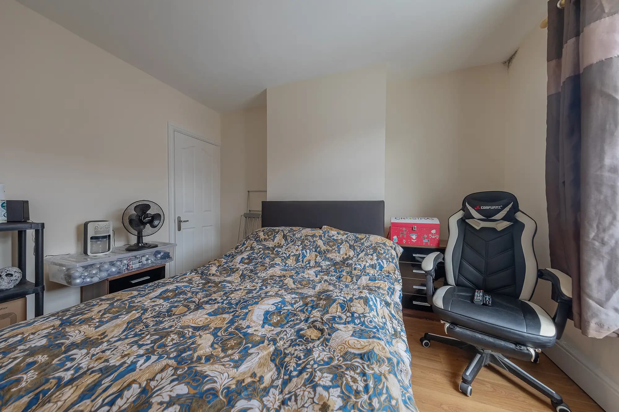 property photo 11 of 22