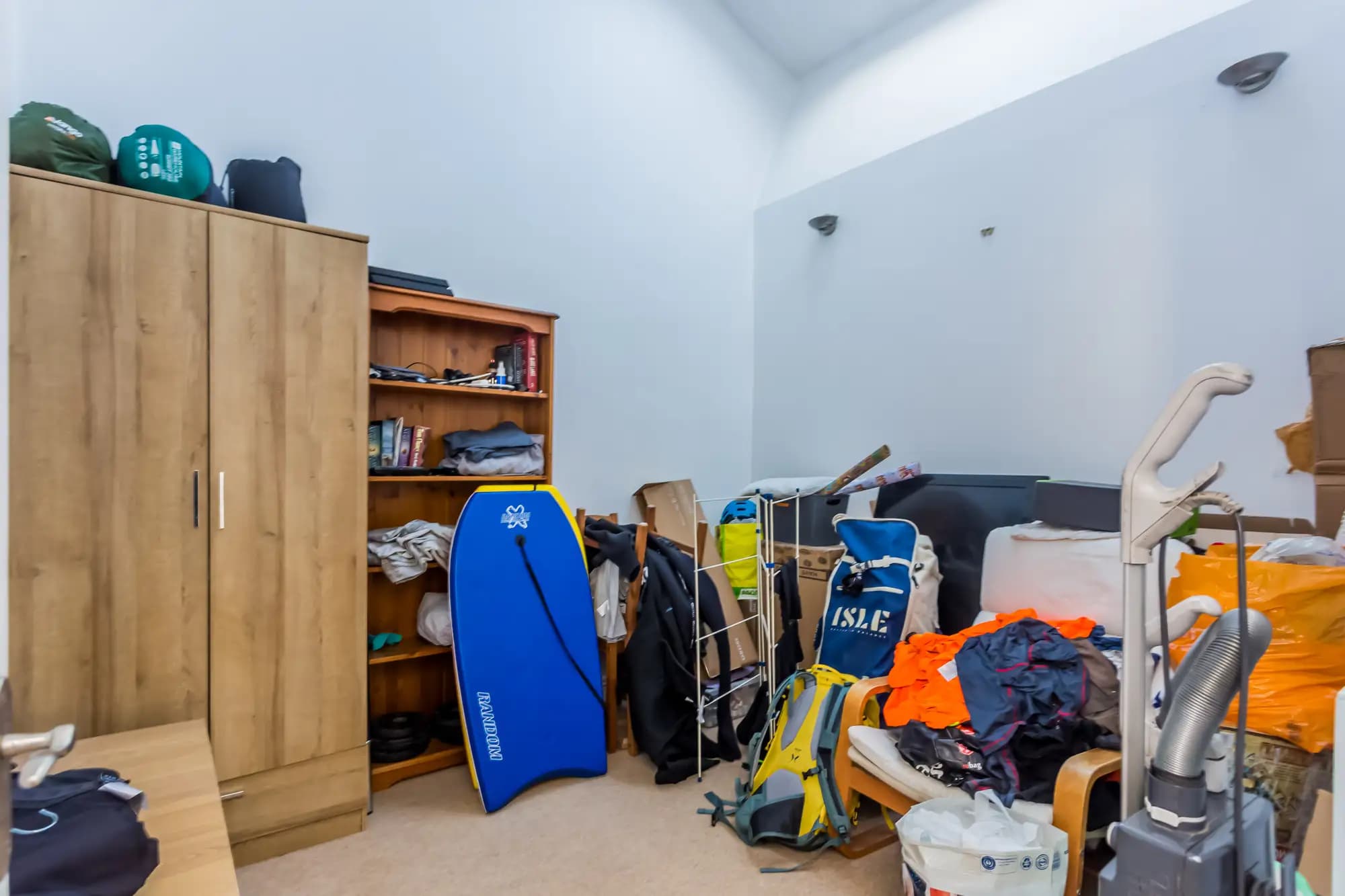 property photo 10 of 14