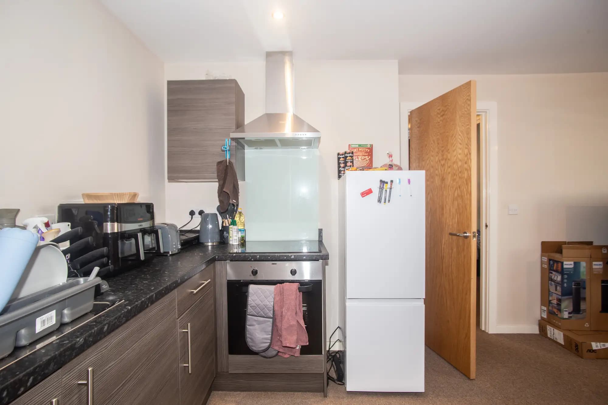 property photo 6 of 16
