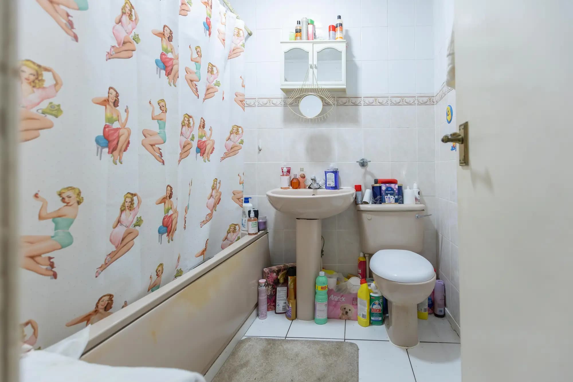 property photo 9 of 18