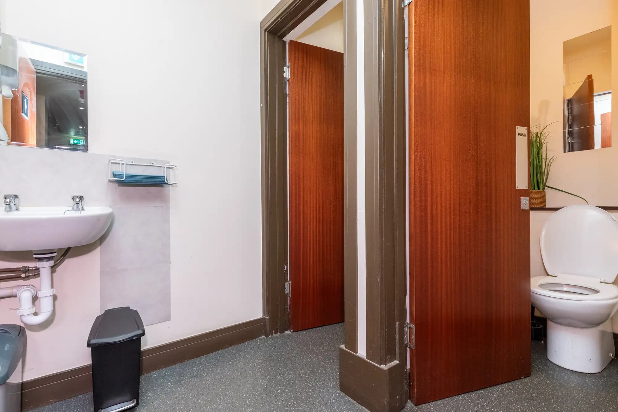 property photo 36 of 40