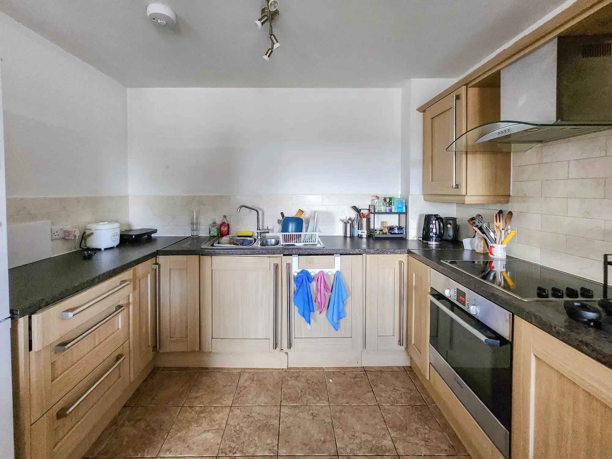 property photo 5 of 18