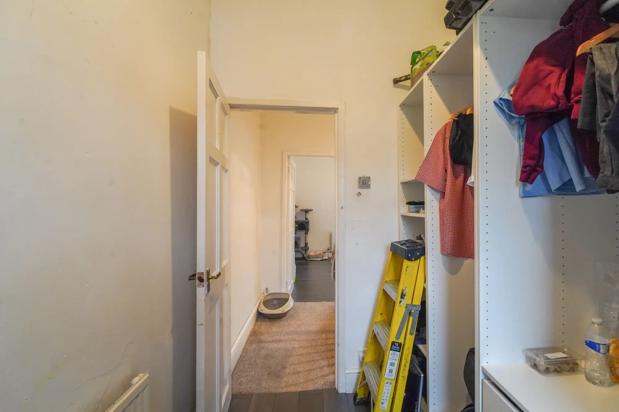 property photo 17 of 33