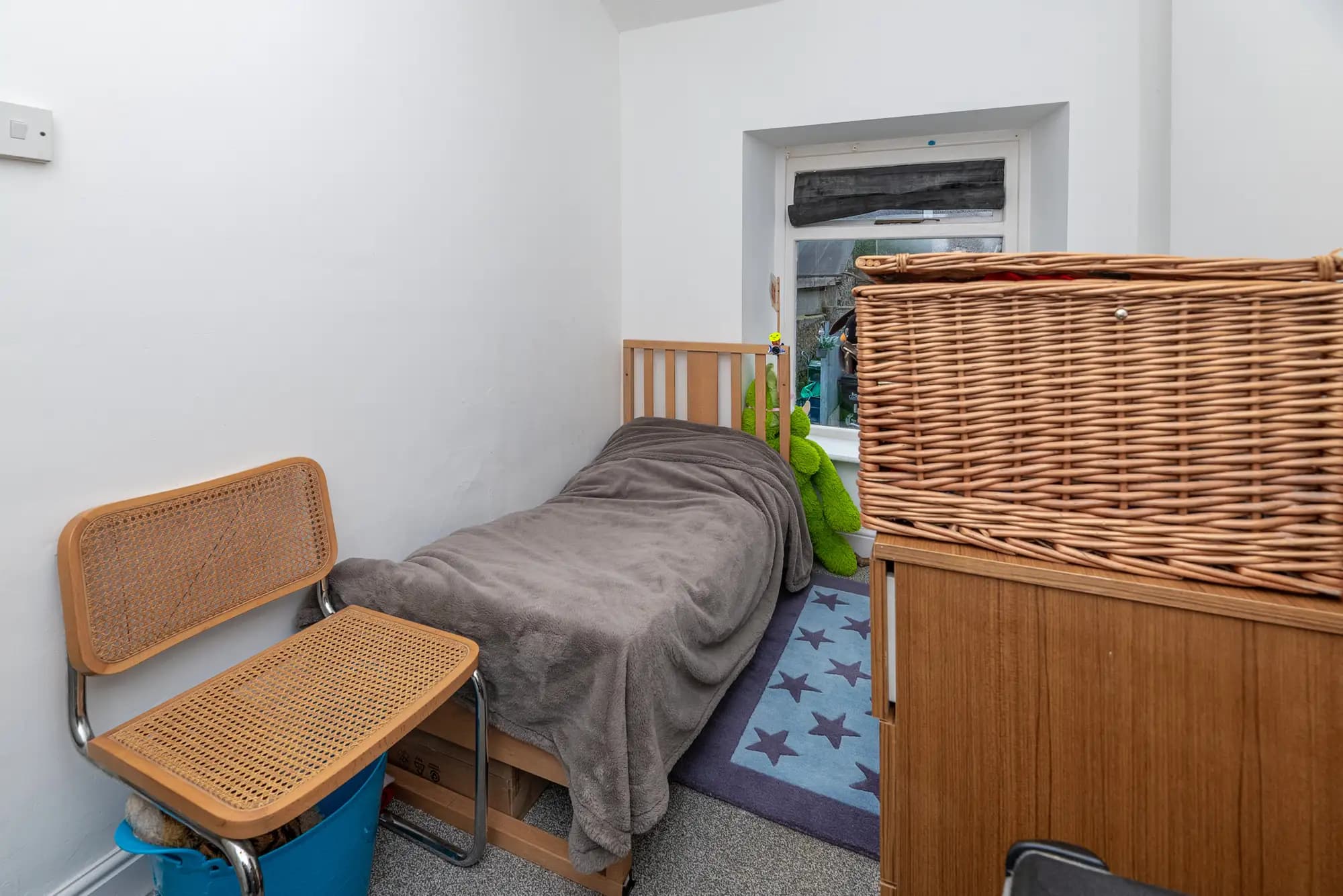 property photo 12 of 16