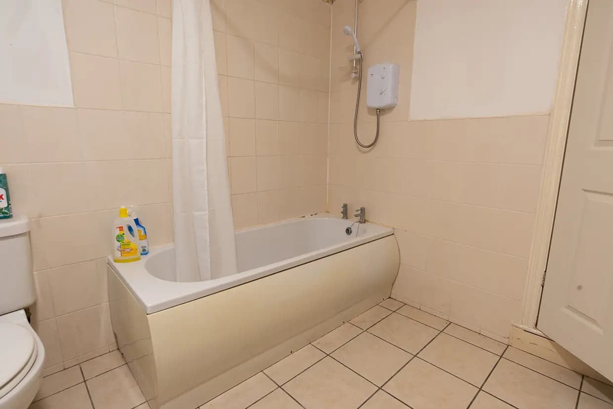 property photo 14 of 30