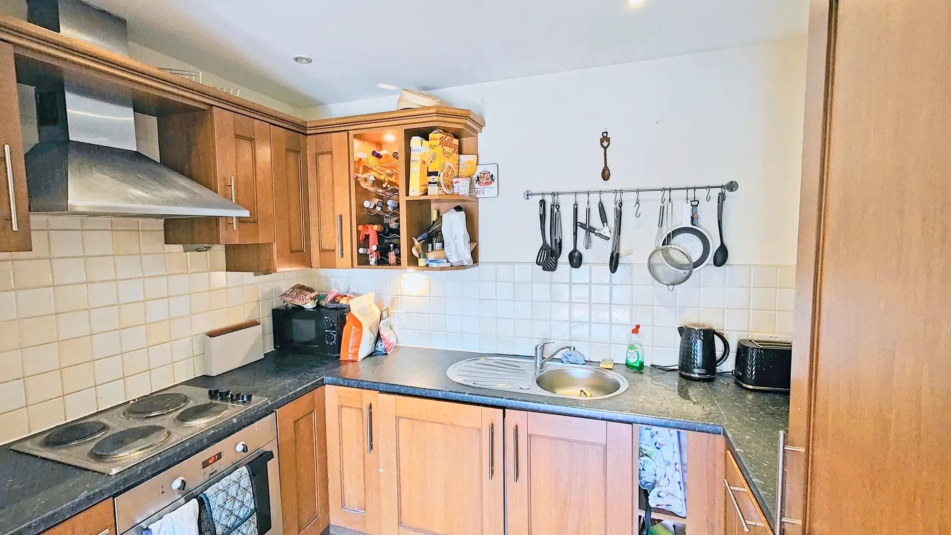 property photo 6 of 18